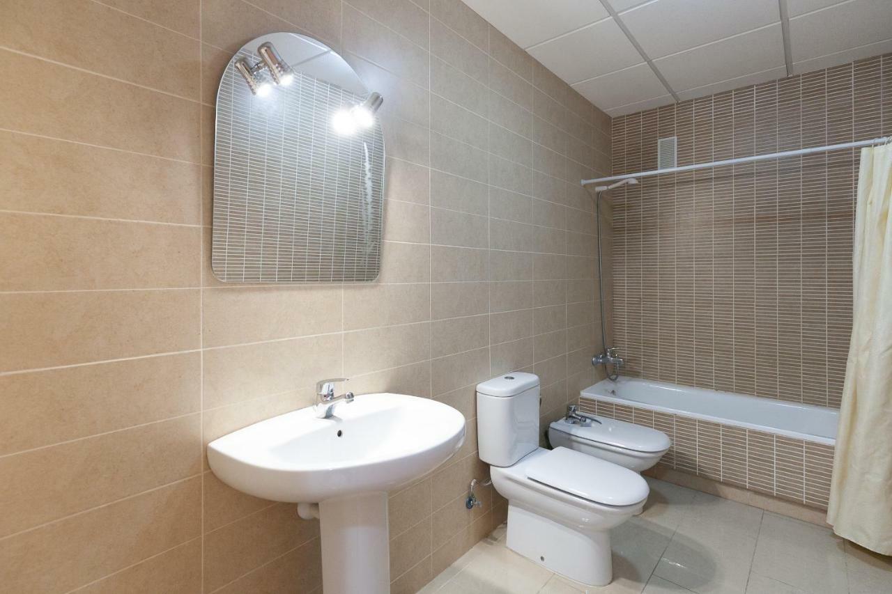 Uhc Sol I Mar Family Complex Apartment Салоу Екстериор снимка